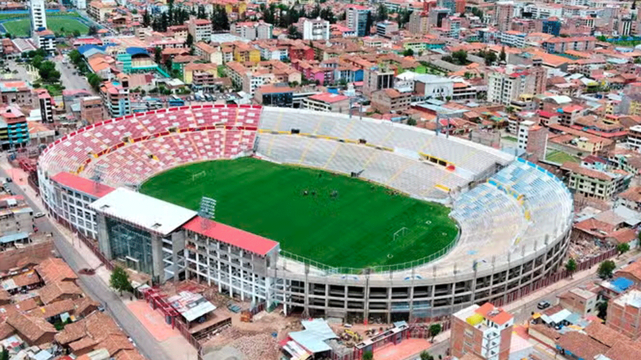 Perú apunta a la altura: Agustín Lozano confirma sedes en Cusco y Puno para las Eliminatorias 2030