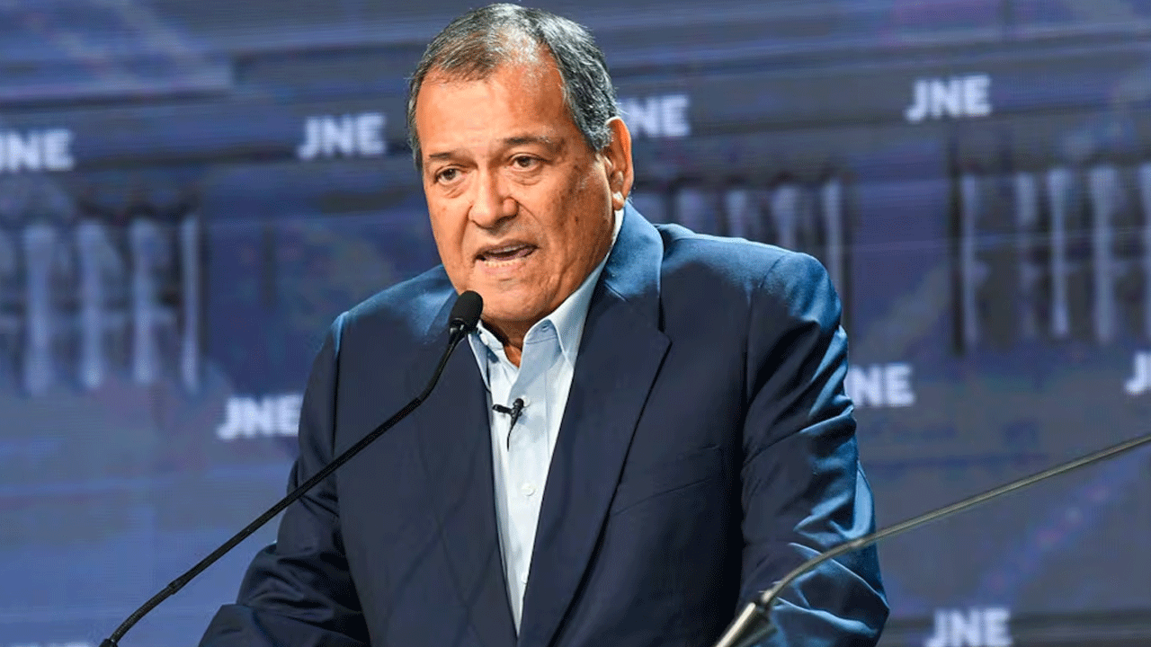 Jorge Nieto promete resolver inseguridad en un año durante cierre de campaña en Cusco